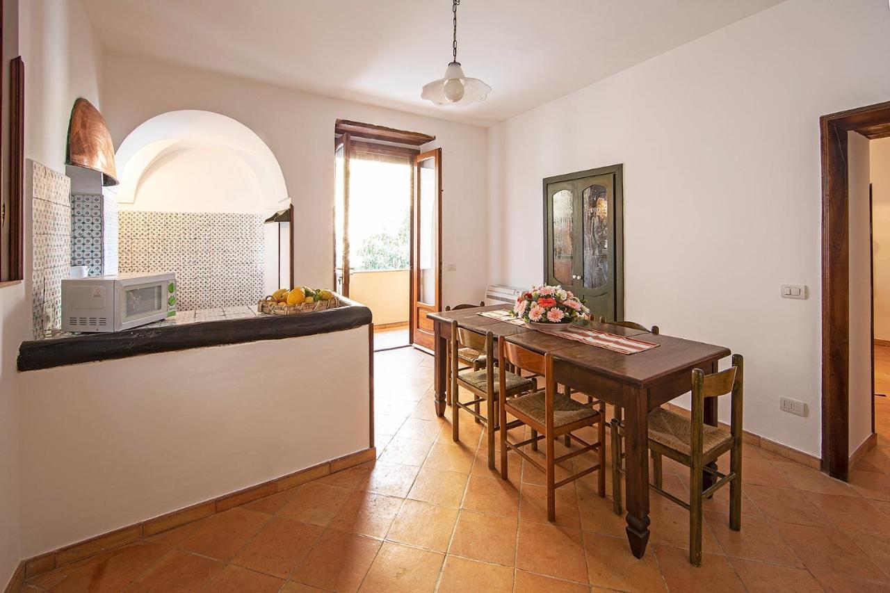 הוילה Borgo Di קונקה דיי מריני מראה חיצוני תמונה