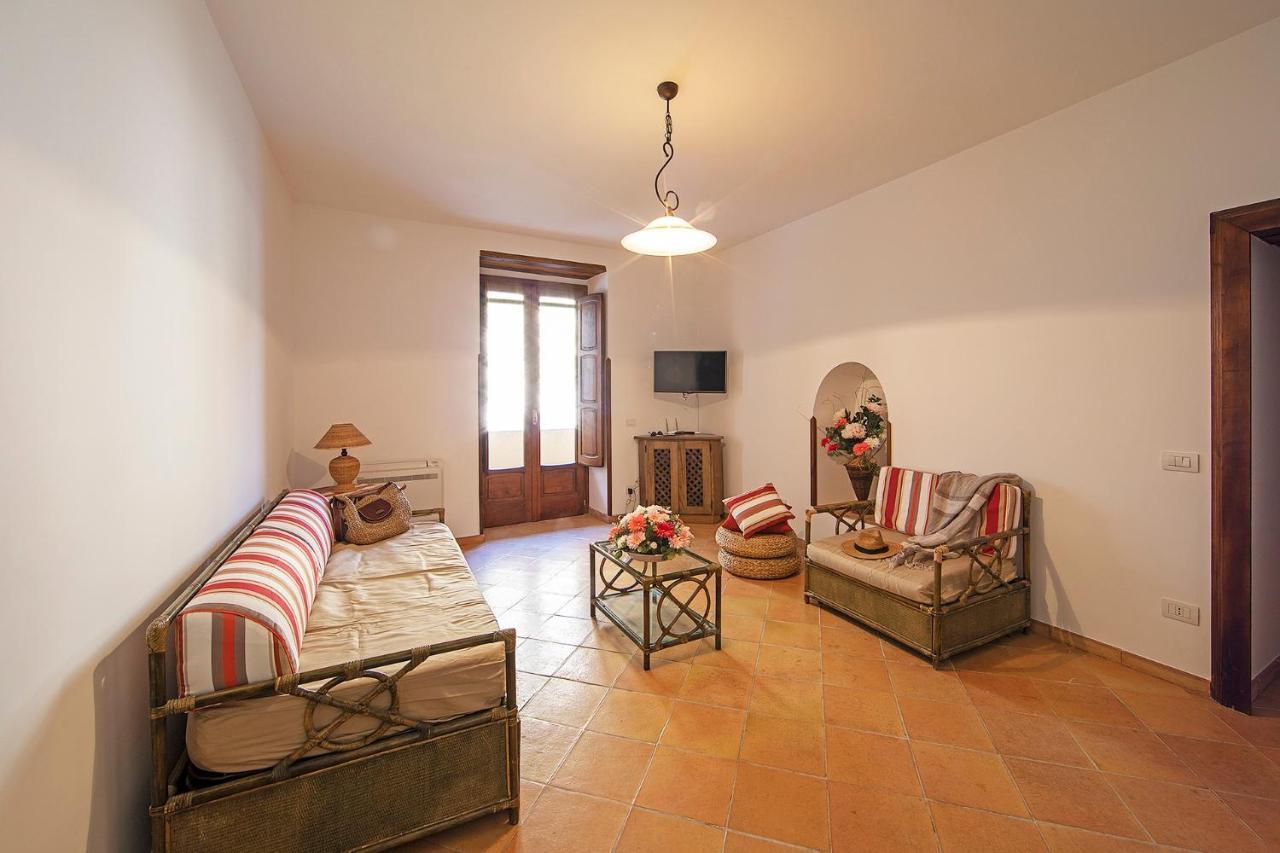 הוילה Borgo Di קונקה דיי מריני מראה חיצוני תמונה
