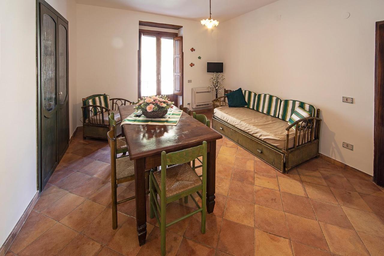 הוילה Borgo Di קונקה דיי מריני מראה חיצוני תמונה